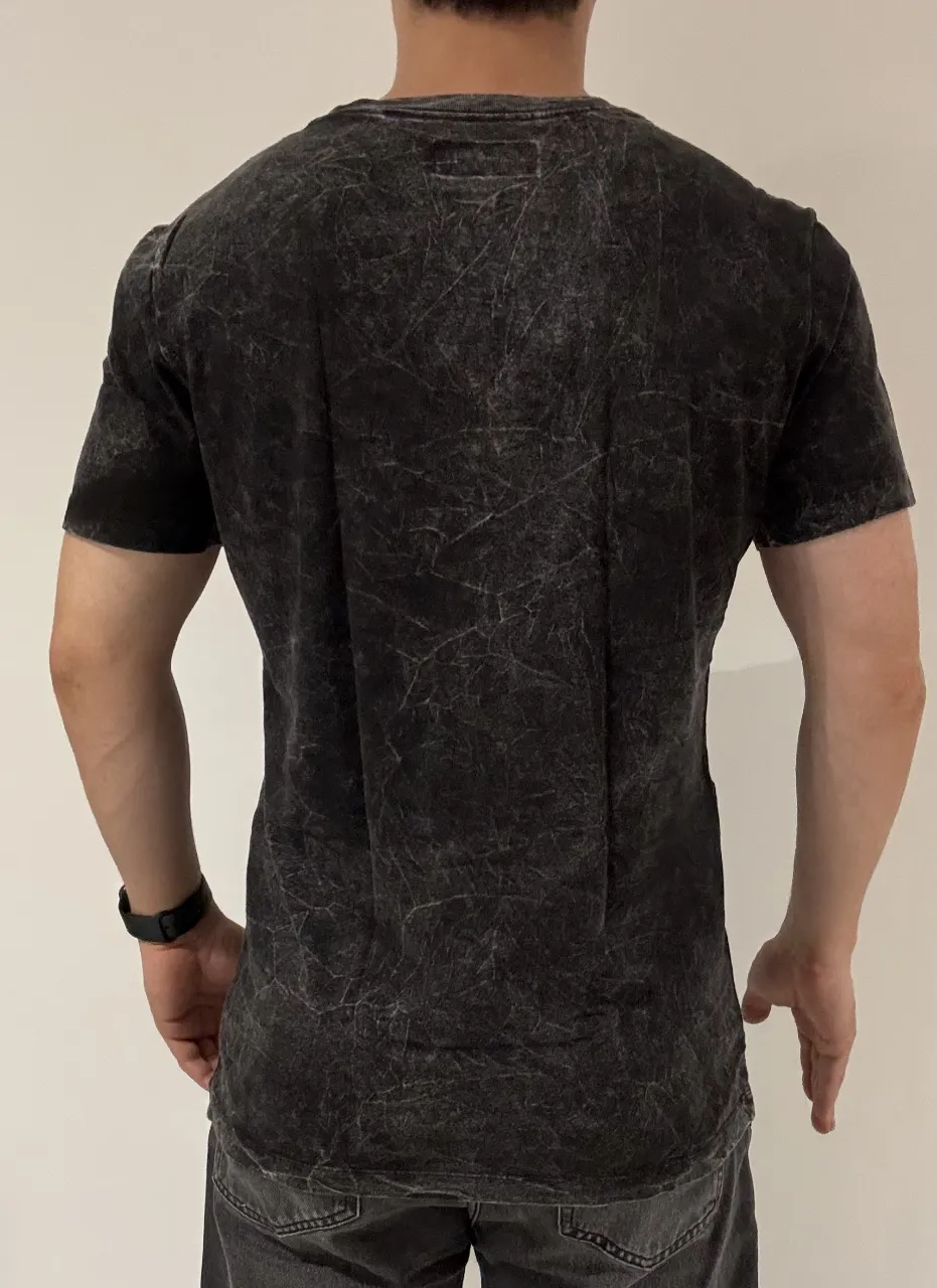 Remera Bowen - Vista 4