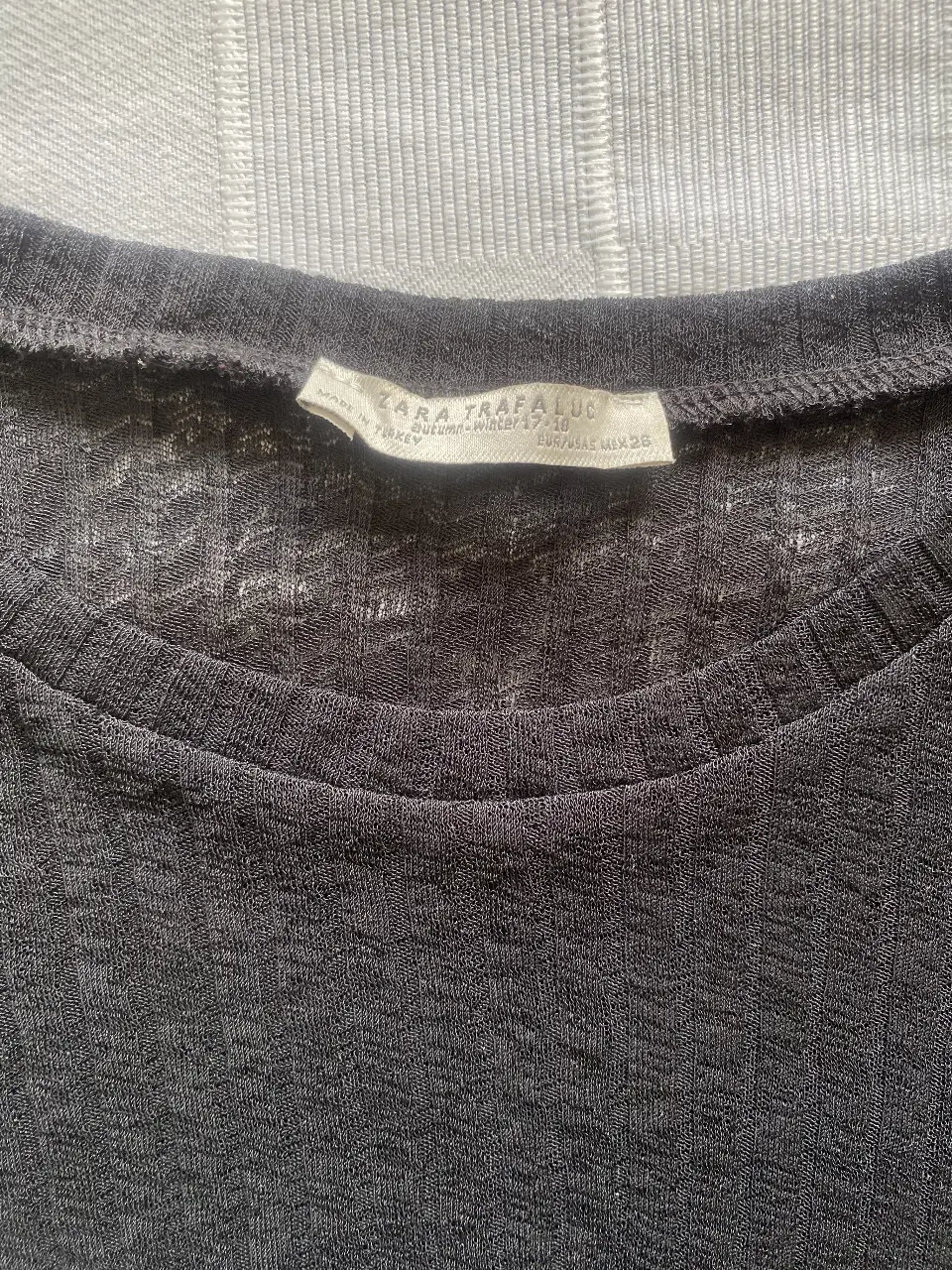 Remera Zara - Vista 2