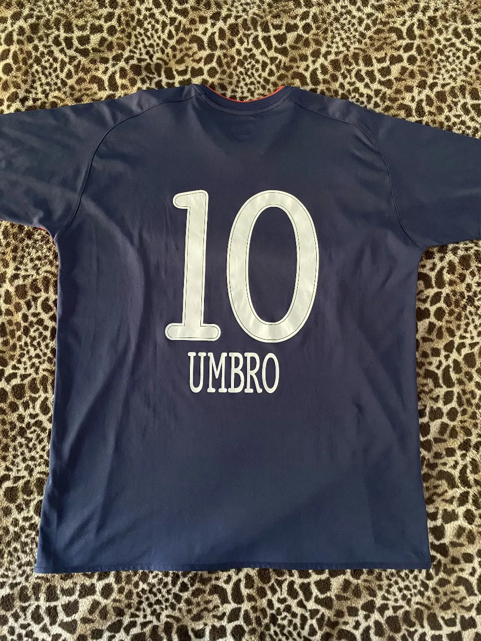 Remera Umbro - Vista 2
