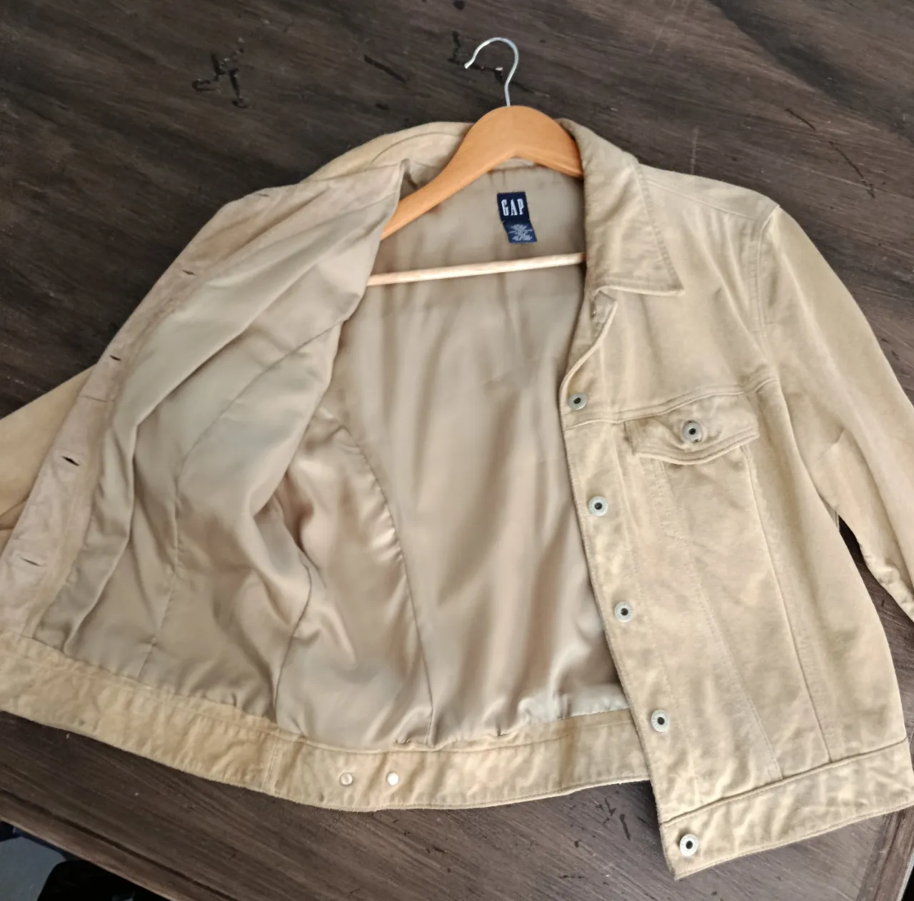 Campera GAP - Vista 2