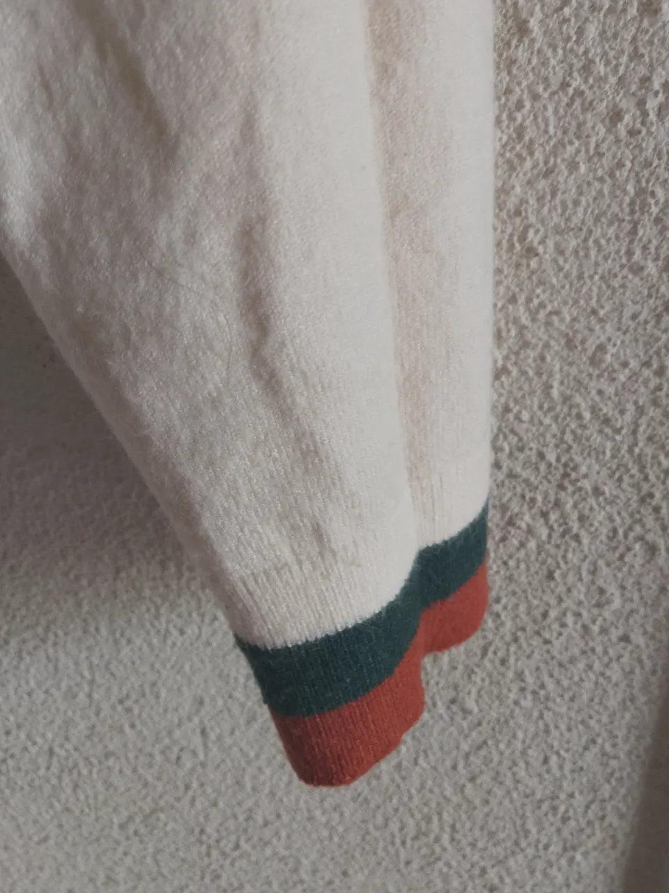 Sweater Red cross - Vista 3