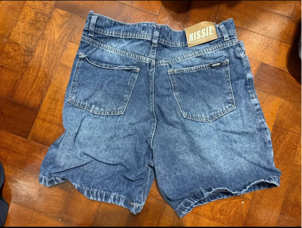 Short Nissie - Vista 2