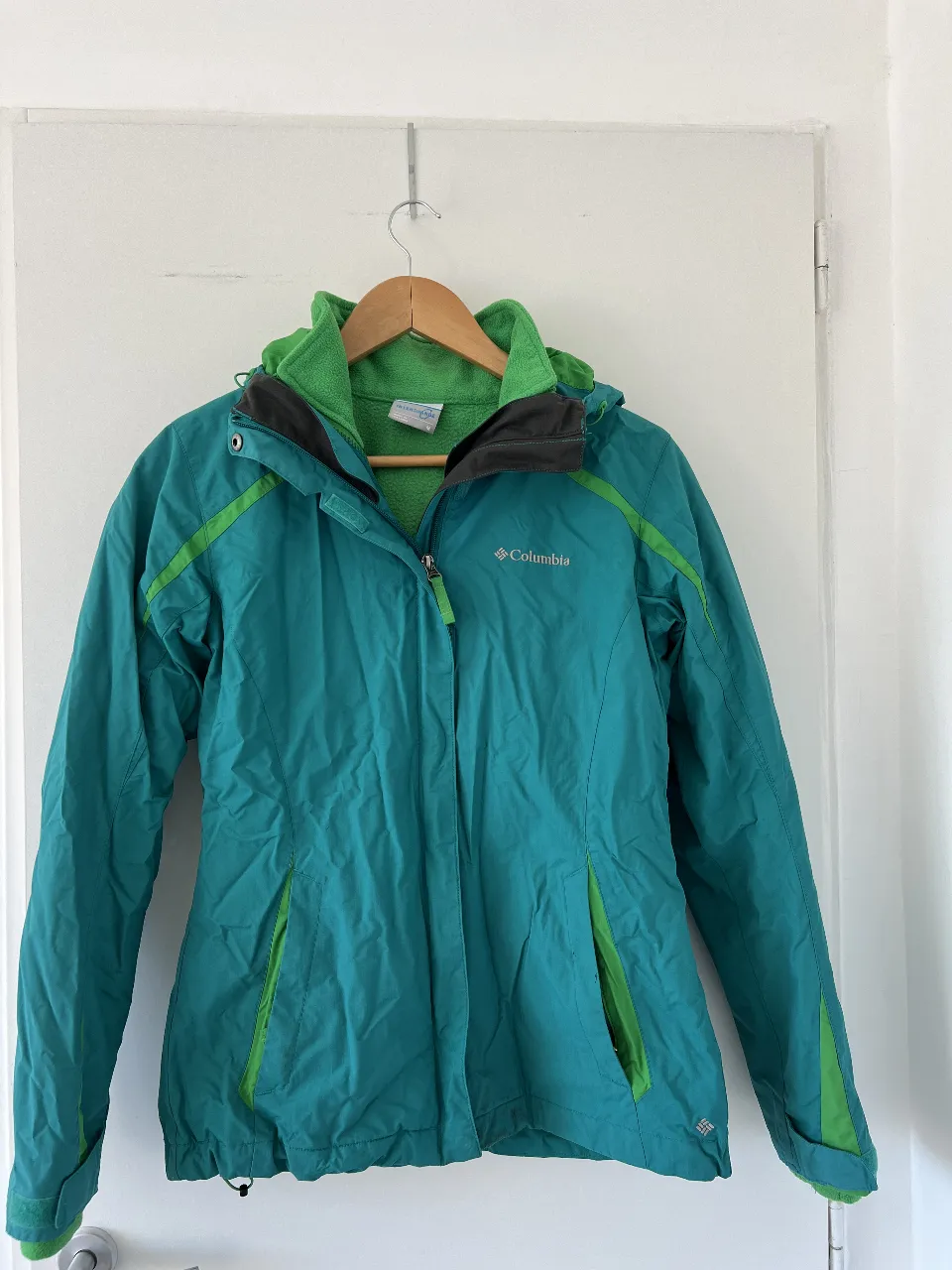 Campera Columbia - Vista 2