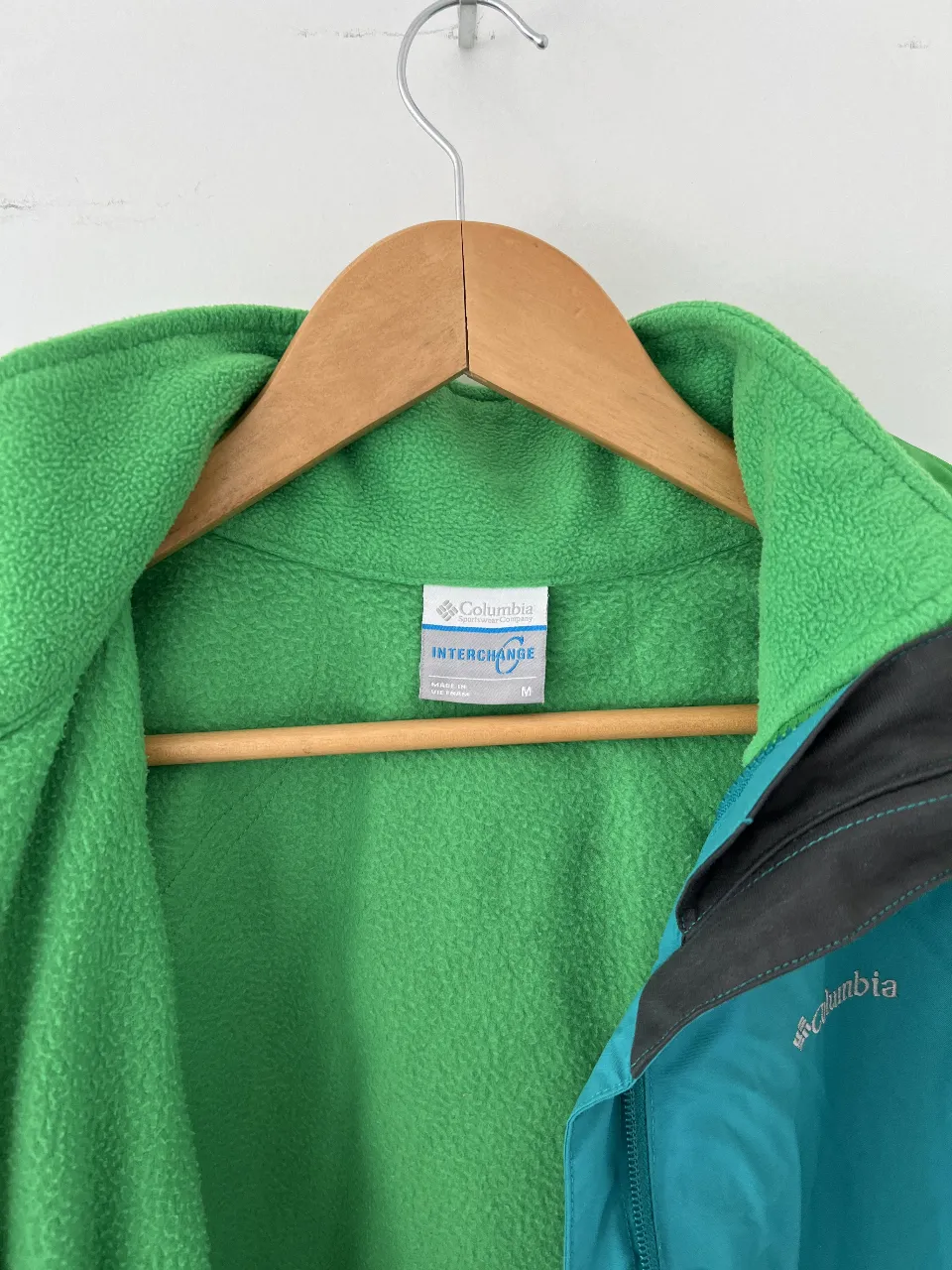 Campera Columbia - Vista 3