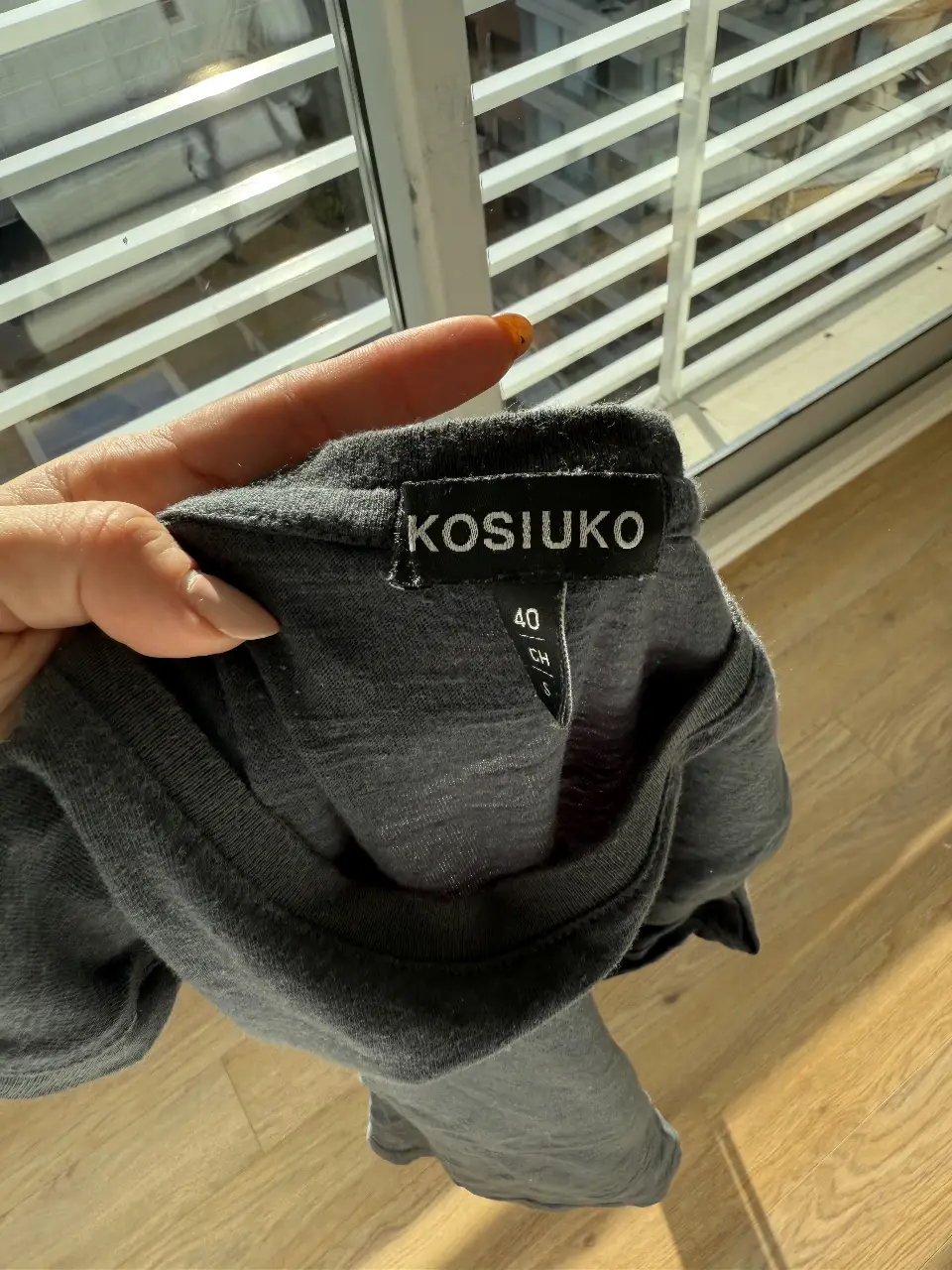 Musculosa Kosiuko - Vista 2