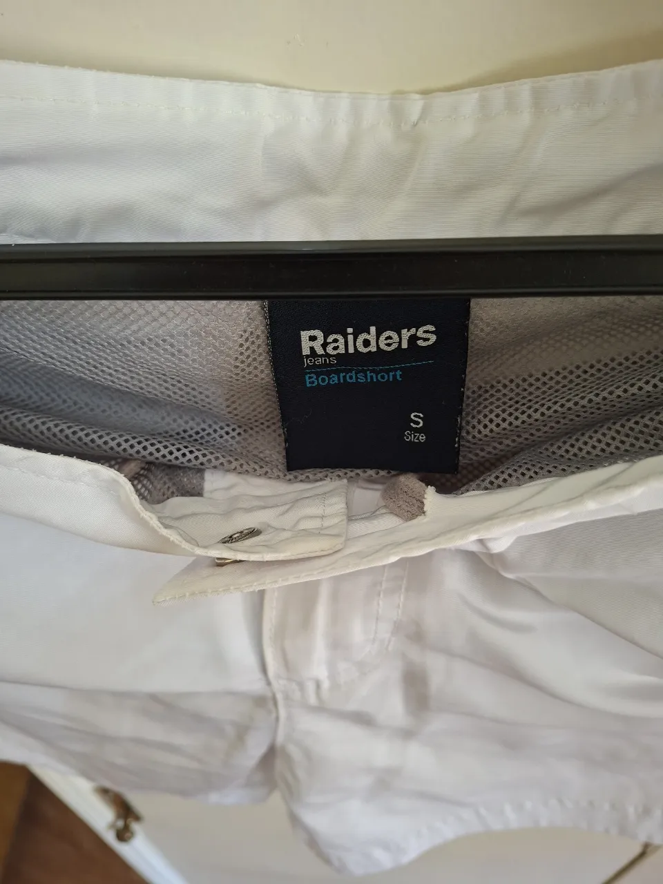 Short Raiders - Vista 3