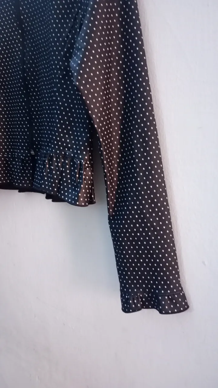 Campera A ≠ - Vista 3