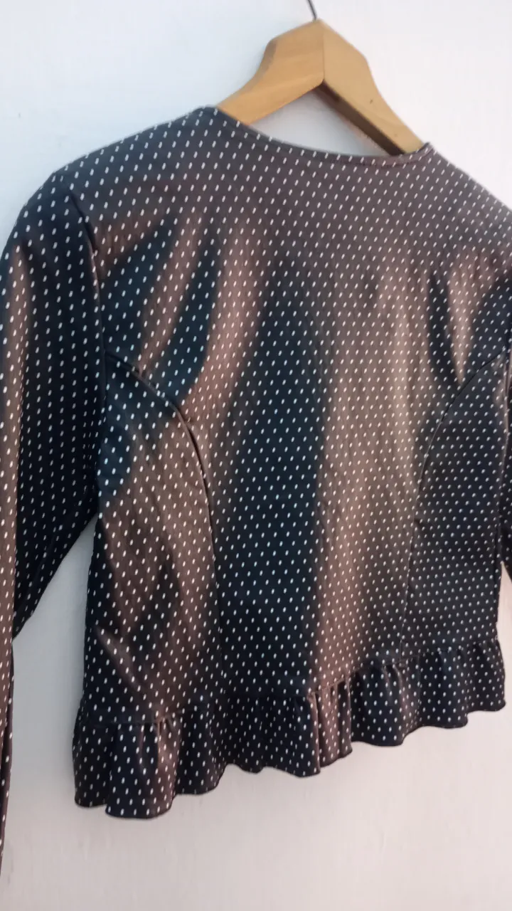 Campera A ≠ - Vista 5