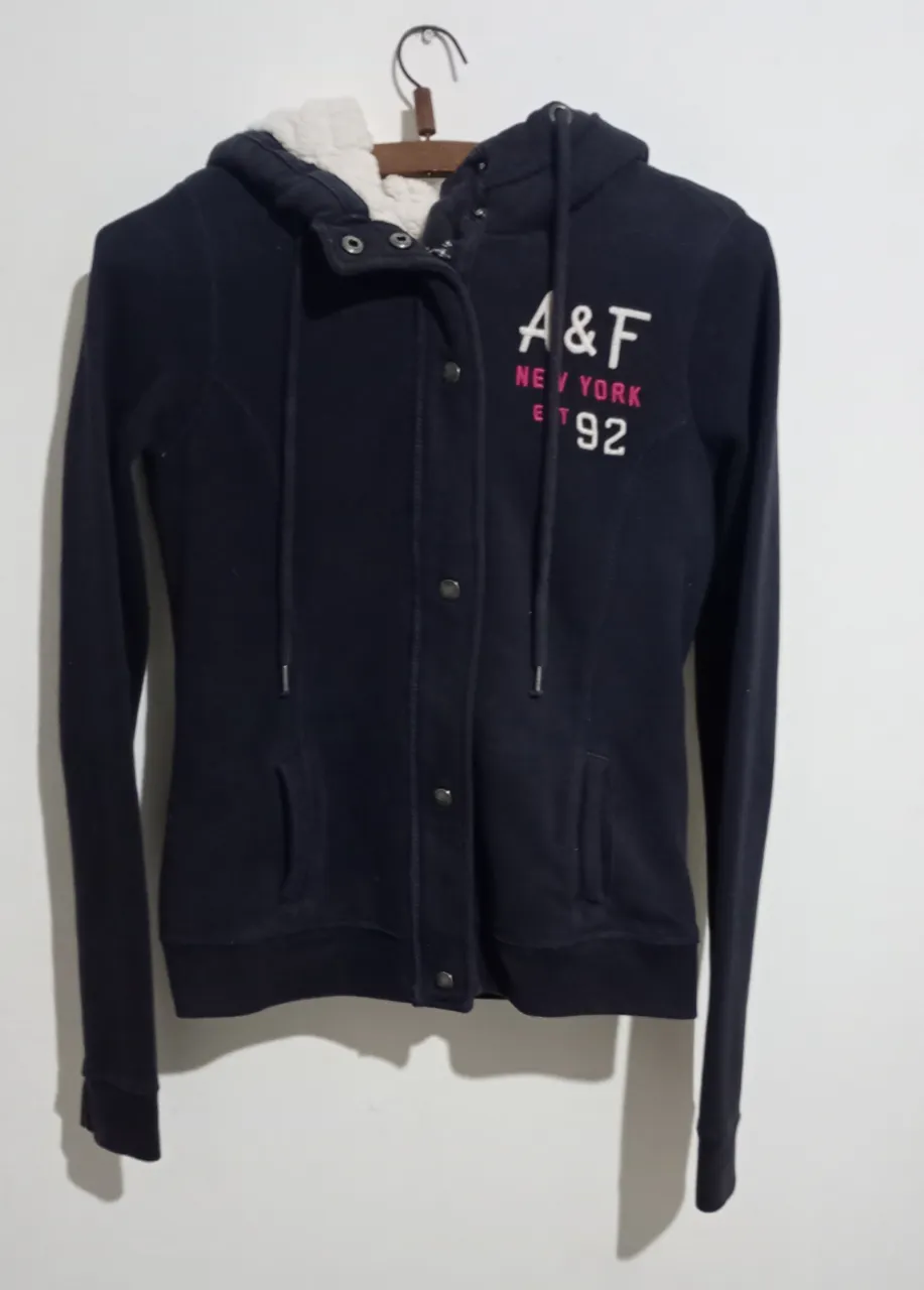 Campera Abercrombie & Fitch - Vista 3
