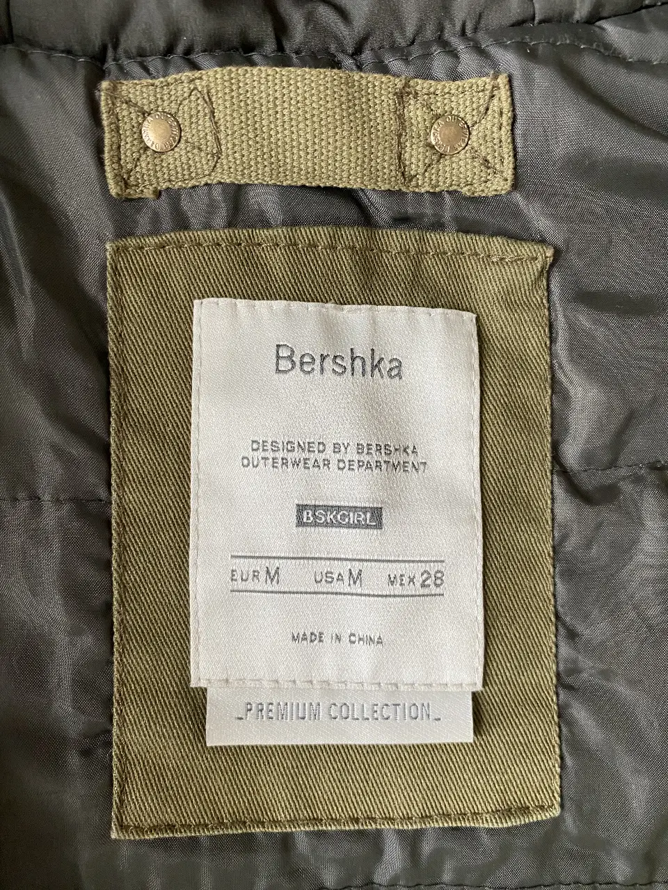 Campera Bershka - Vista 6