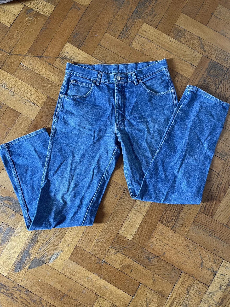 Jeans Wrangler tiro alto (SIN USO)