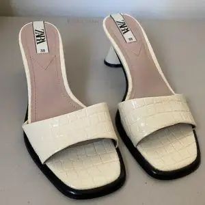 Sandalias Zara - Vista 2