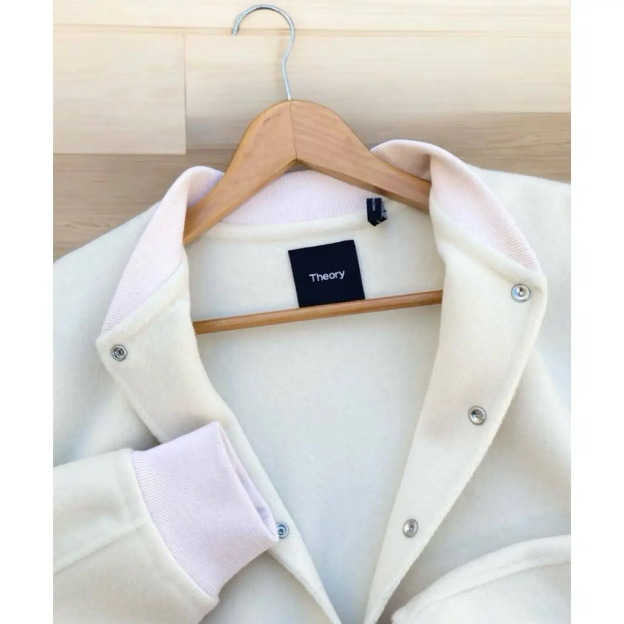 Campera Theory - Vista 6