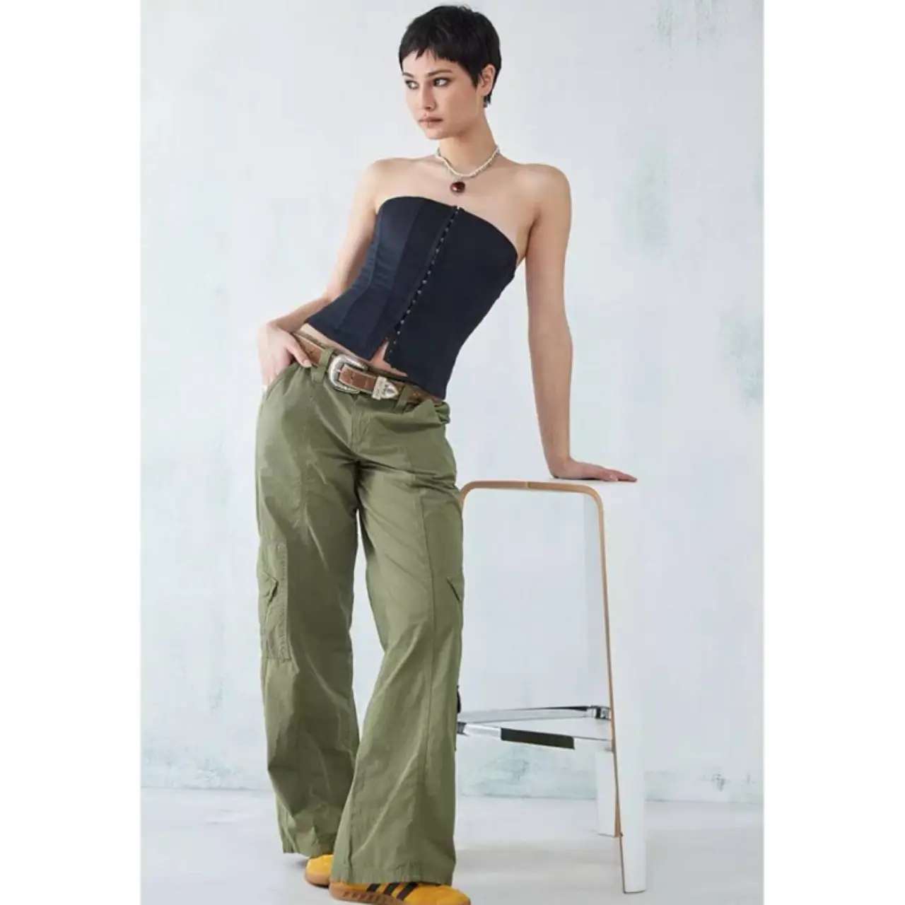 Top Urban Outfitters - Vista 5