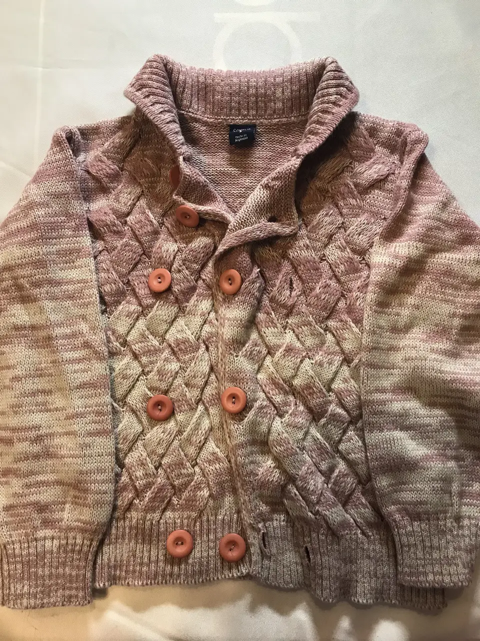 Cardigan tejido para niña, con diseño en relieve y botones. Ideal para abrigar con estilo en otoño e invierno. coniglio Talle 8 