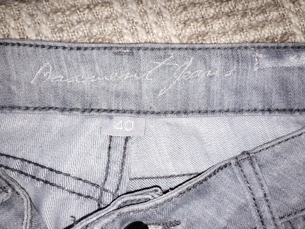 Jean Basement Jeans - Vista 3
