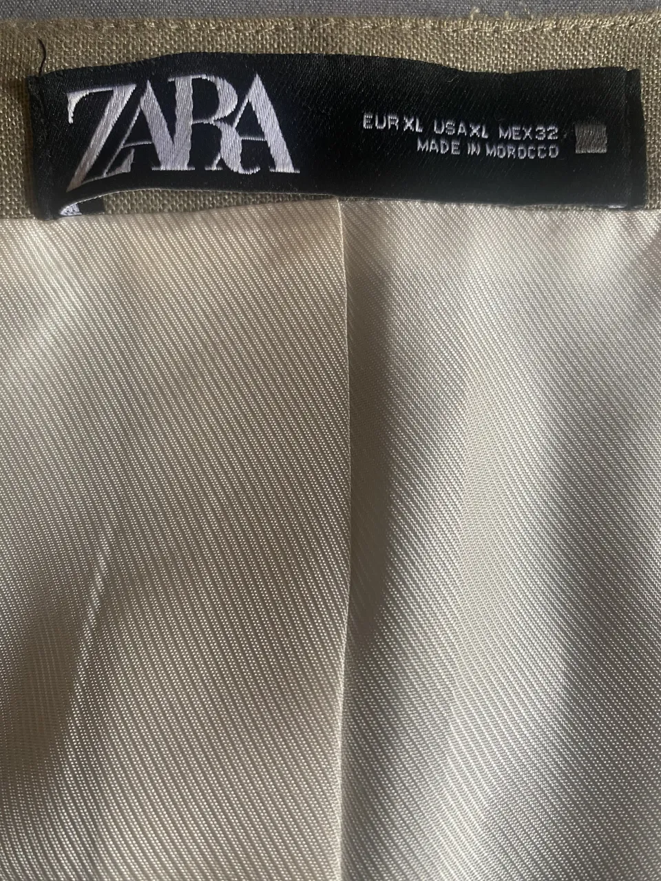 Chaleco Zara - Vista 3