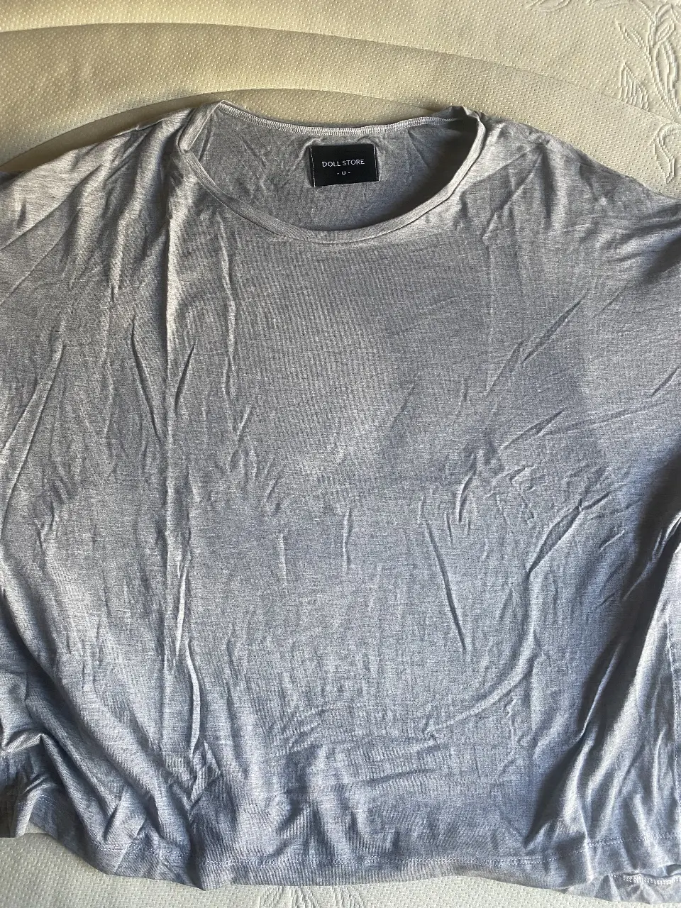 Remera Doll Store - Vista 3
