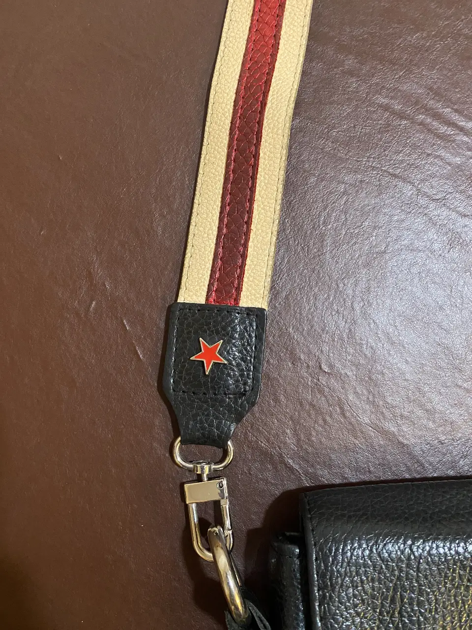 Cartera Besha - Vista 3