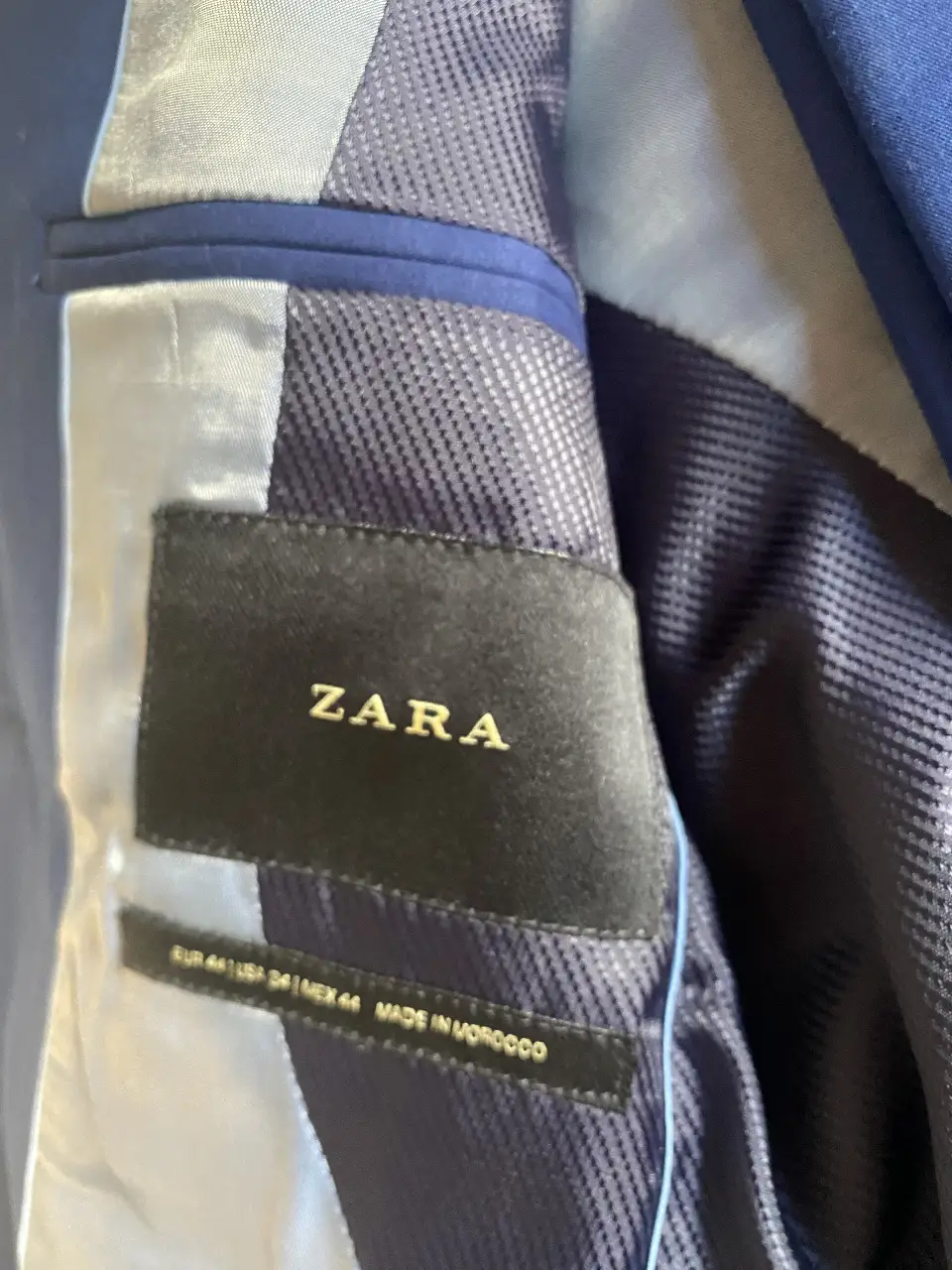Traje Zara - Vista 2