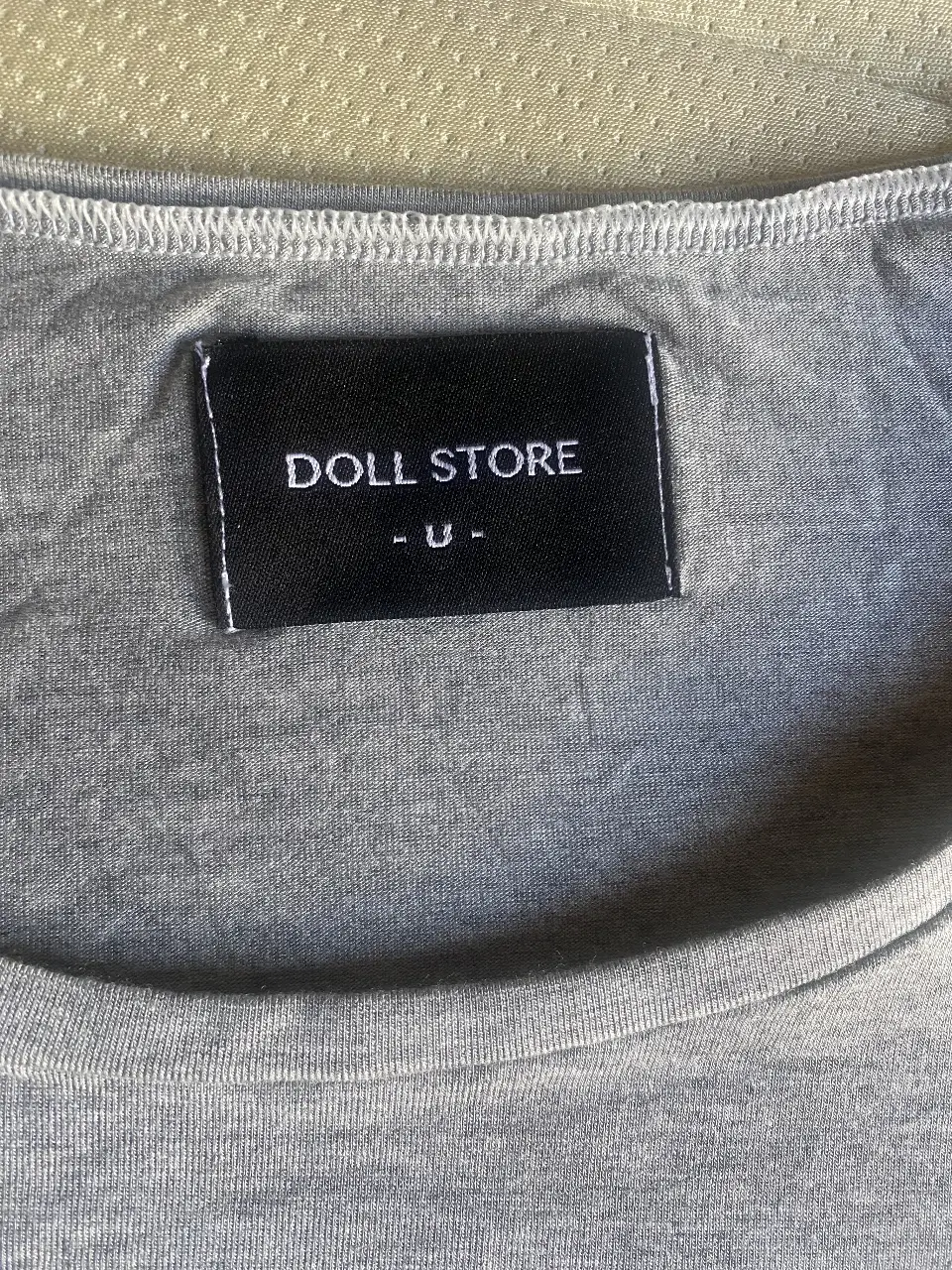 Remera Doll Store - Vista 2