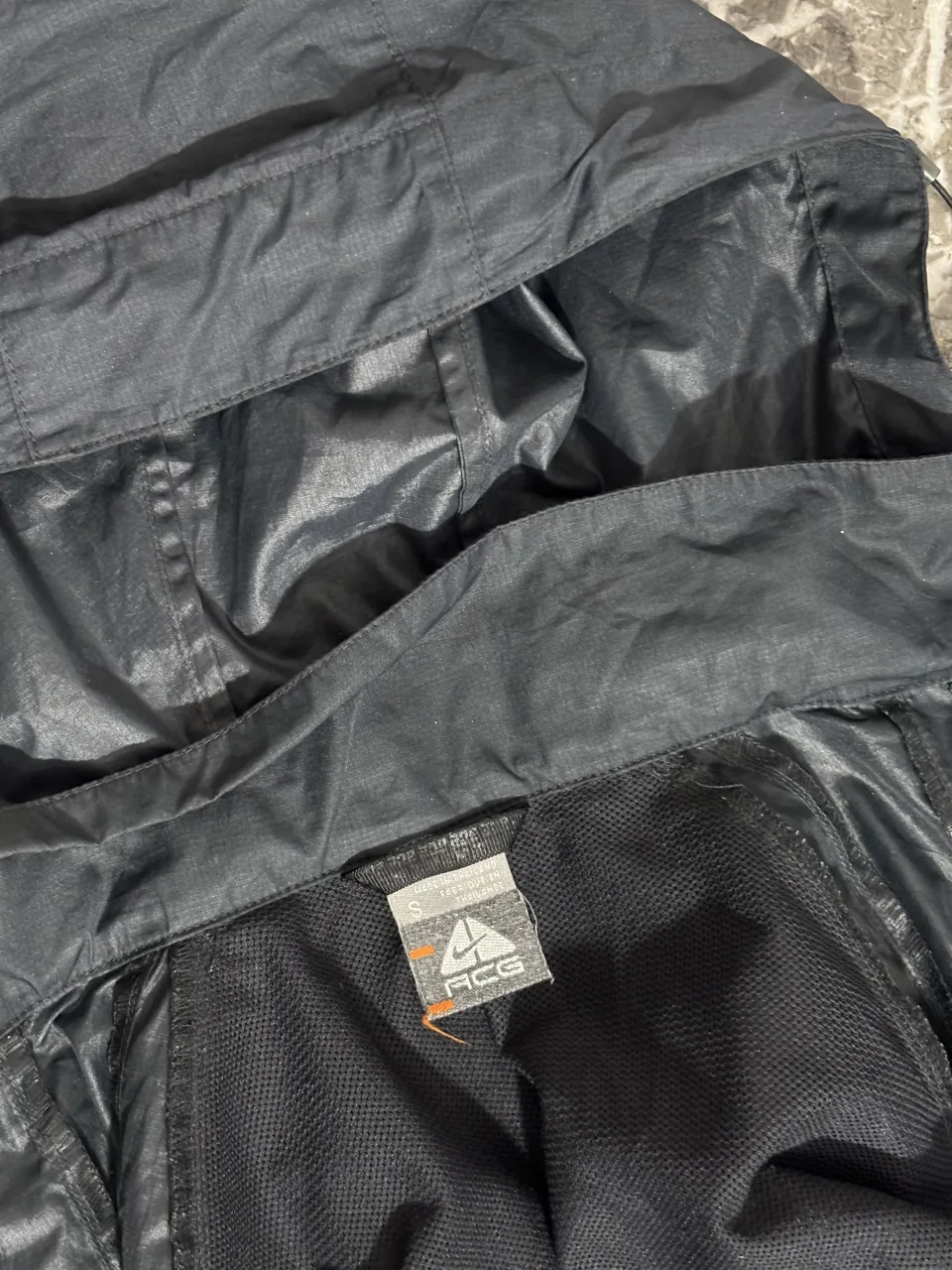 Campera Nike ACG - Vista 3