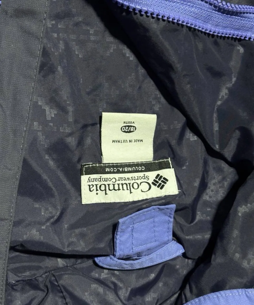 Campera Columbia - Vista 3