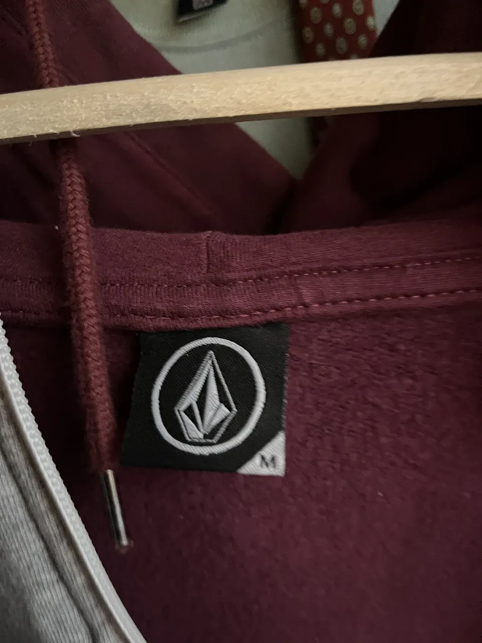 Buzo Volcom - Vista 3