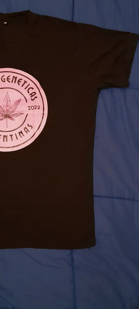 Remera Cía de genéticas argentinas - Vista 4