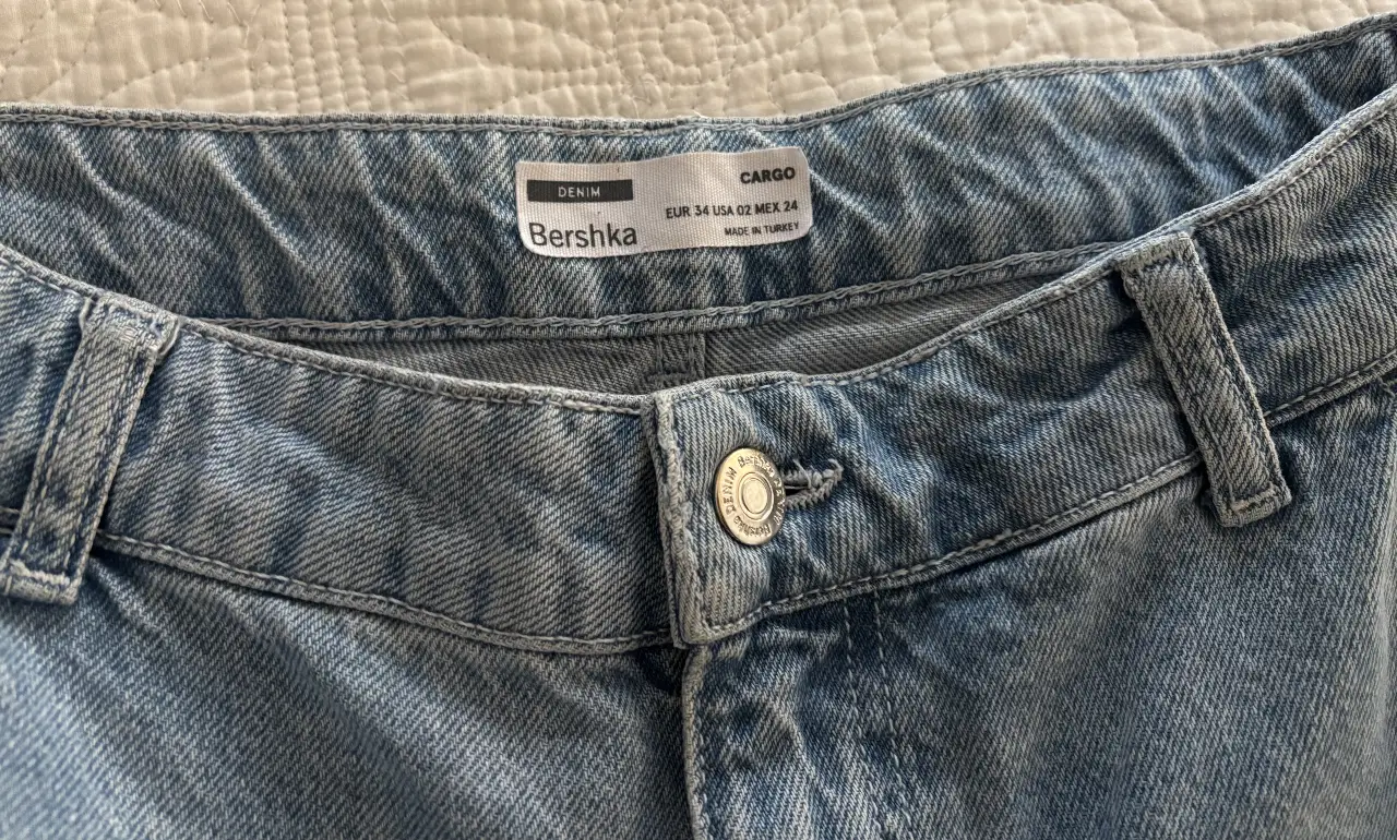 Pantalón Bershka - Vista 3