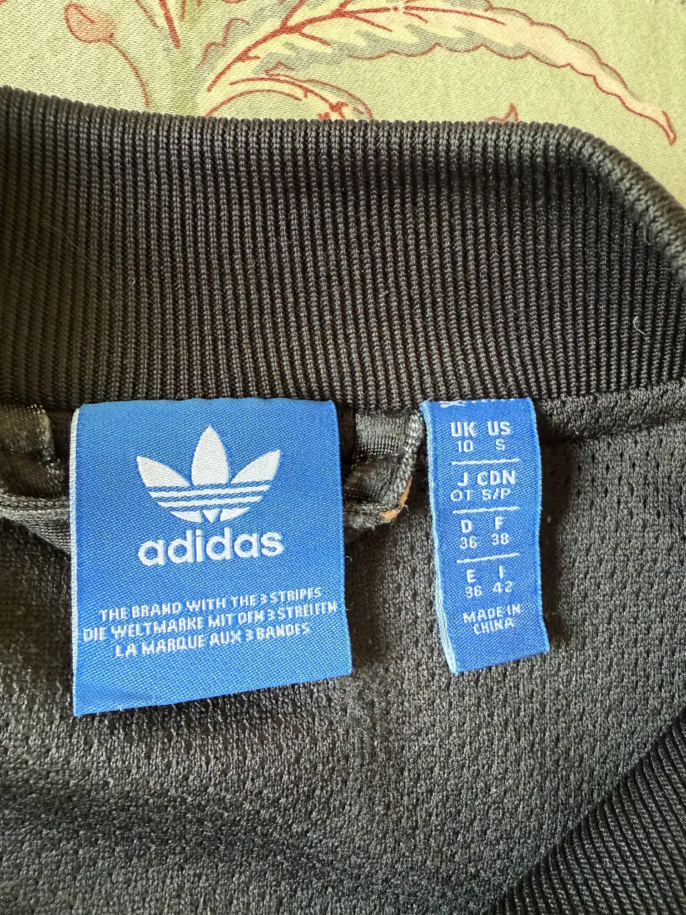 Campera adidas - Vista 2