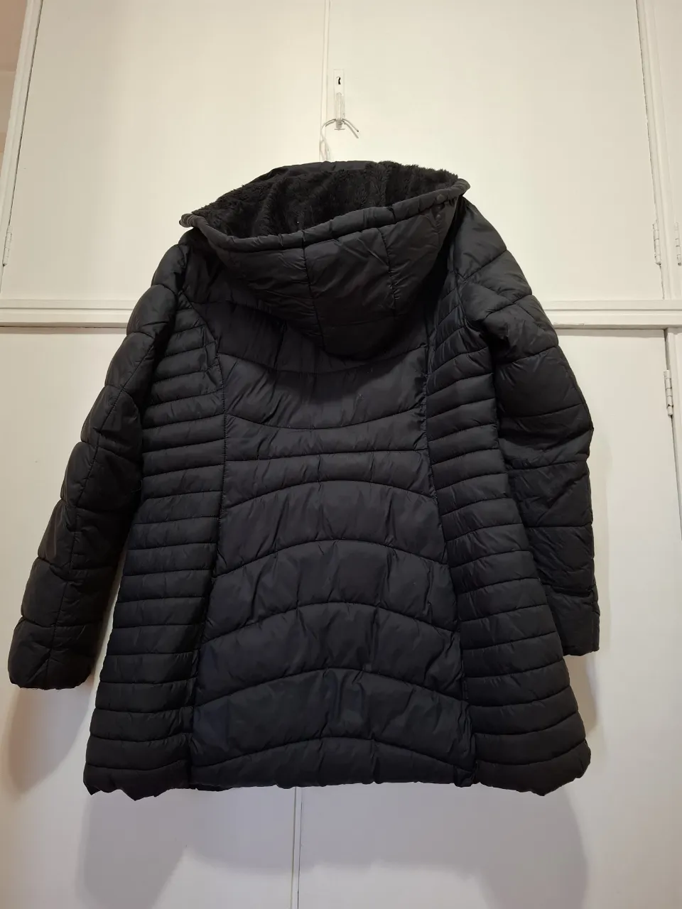 Campera Sin marca conocida - Vista 4