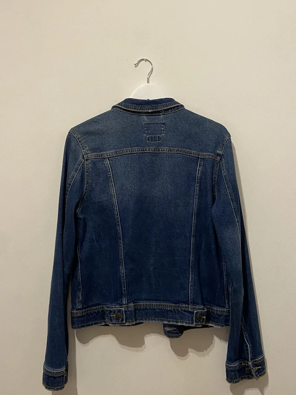Campera Universal Thread - Vista 3