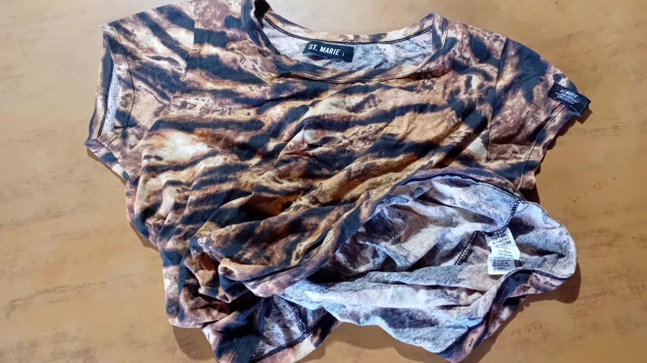 Remera ST. MARIE - Vista 3