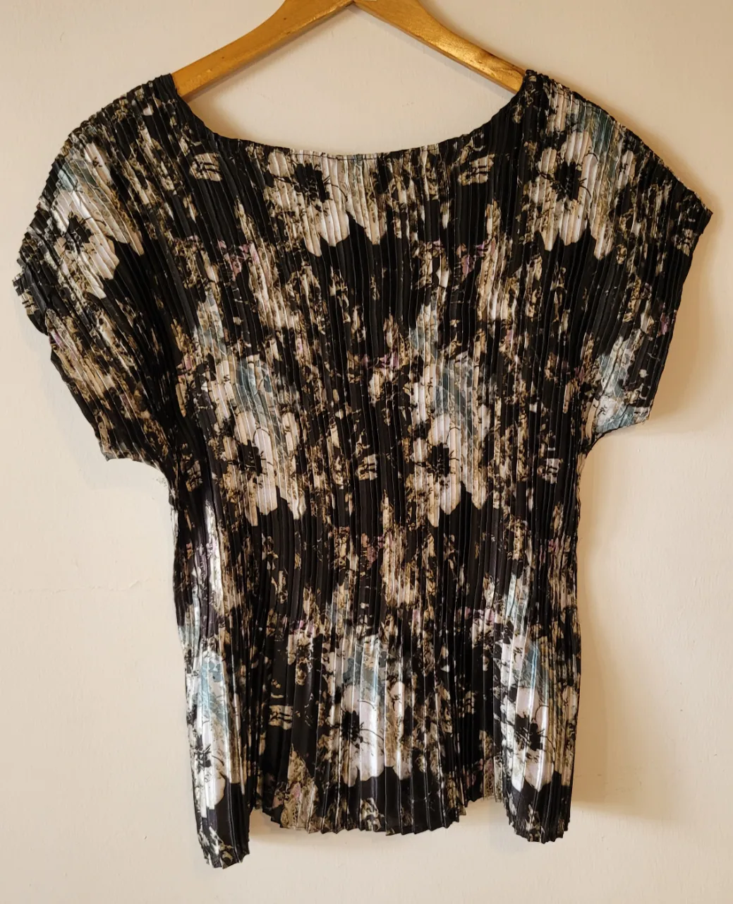 Remera Gustavo cassin - Vista 2