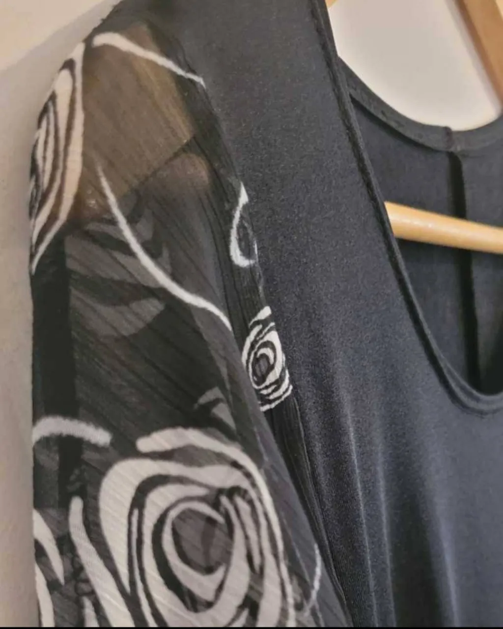 Remera Diseño independiente - Vista 2