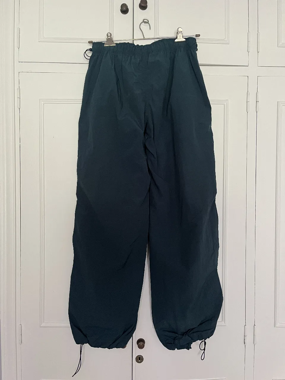 Pantalón Bershka - Vista 2