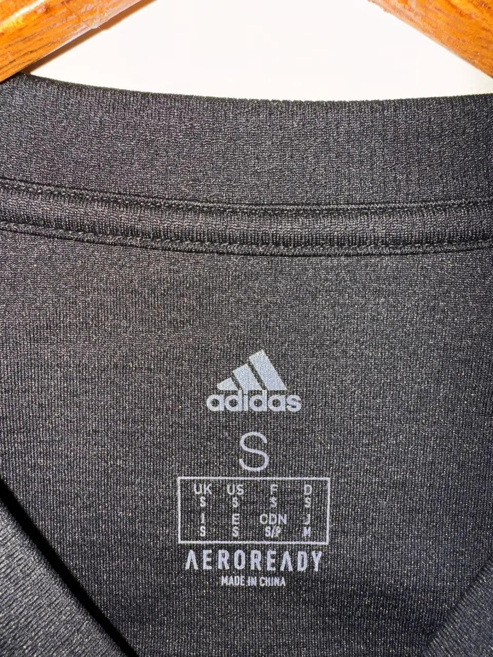Musculosa adidas - Vista 3