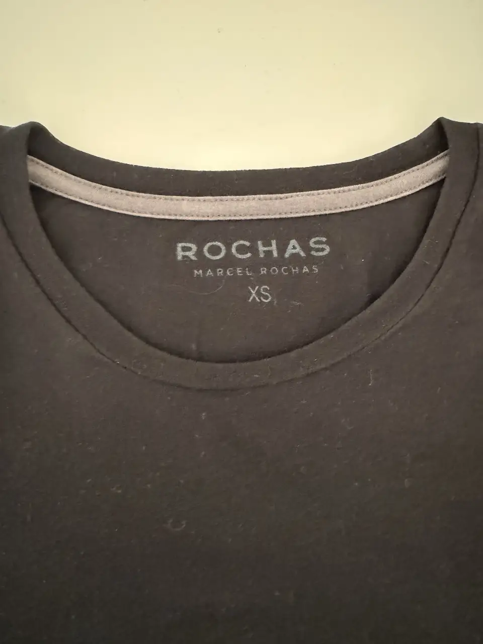 Remera Rochas - Vista 2