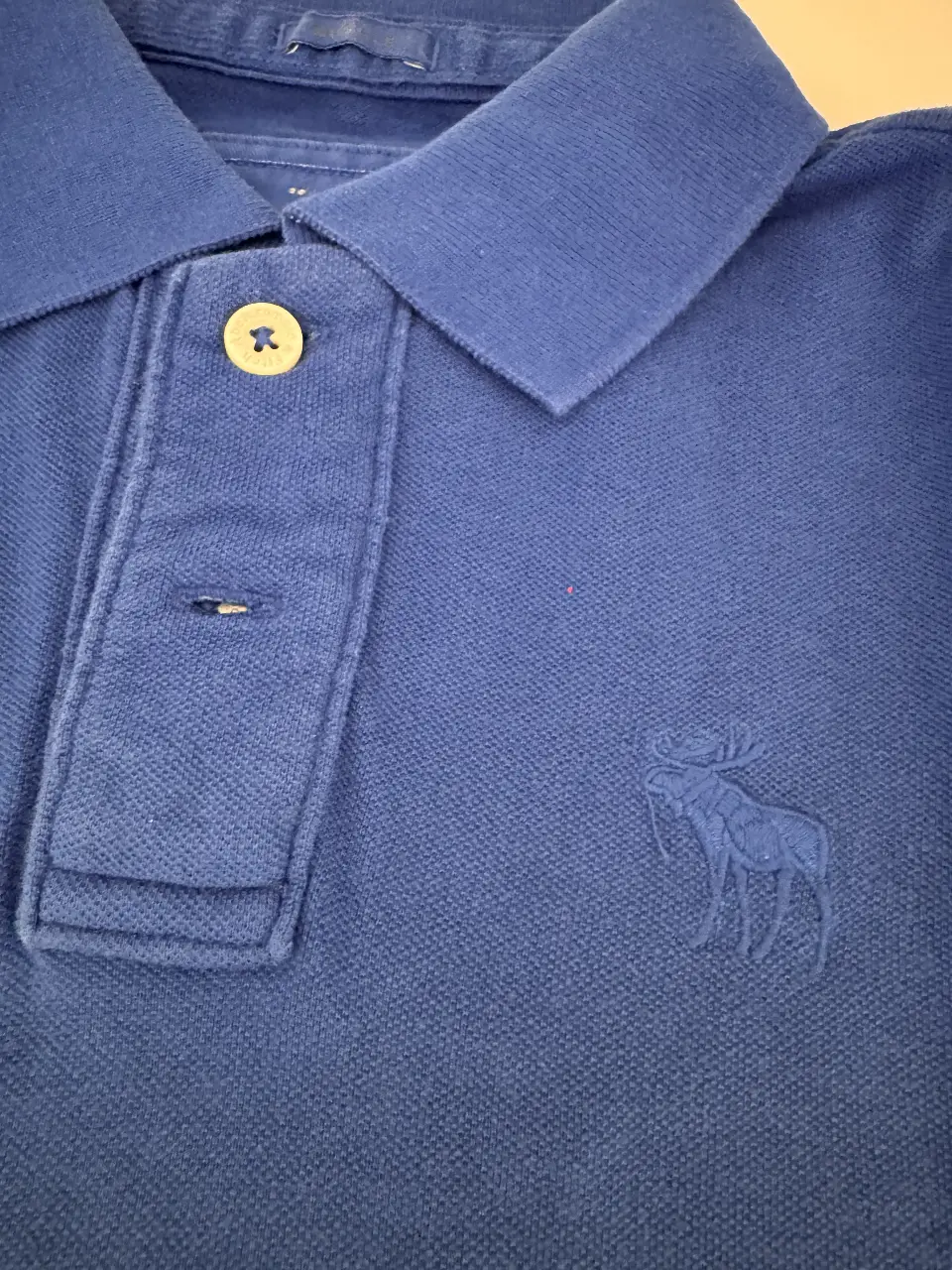 Remera Abercrombie & Fitch - Vista 2