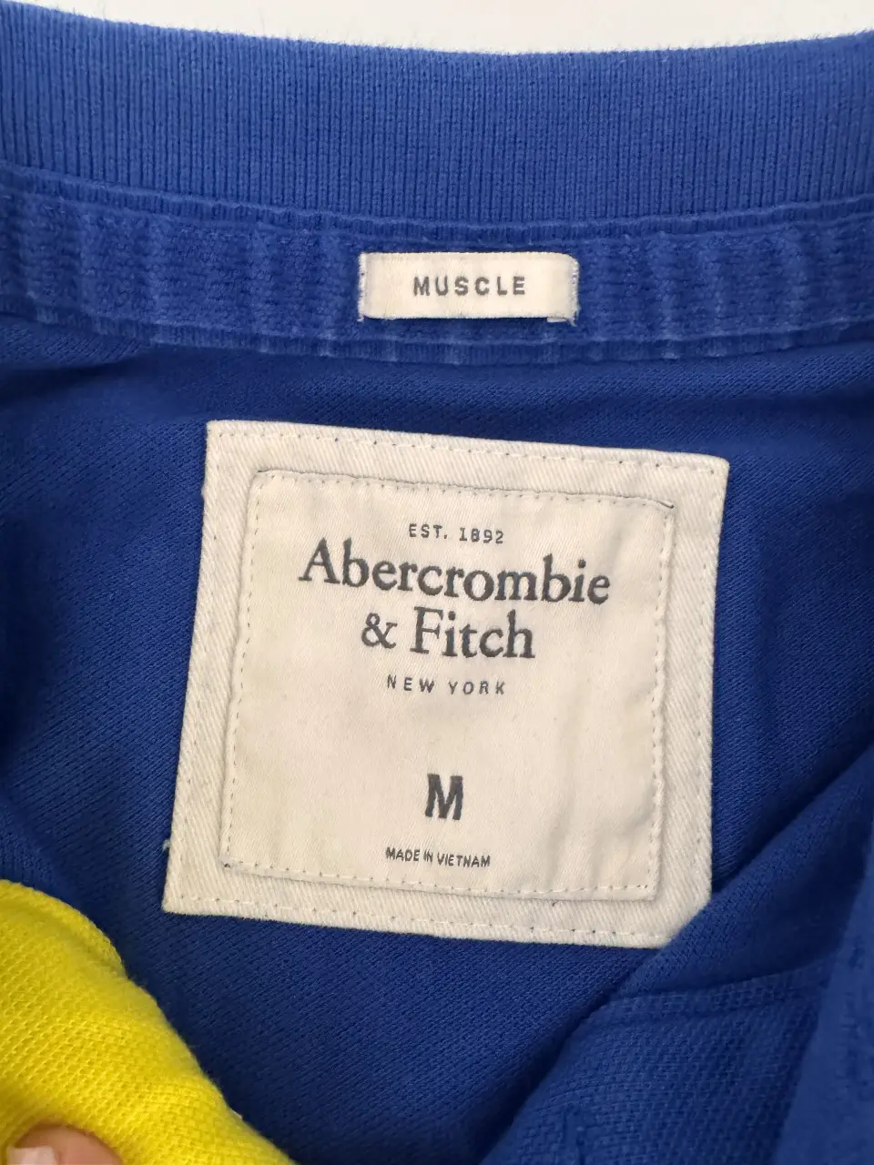 Remera Abercrombie & Fitch - Vista 3