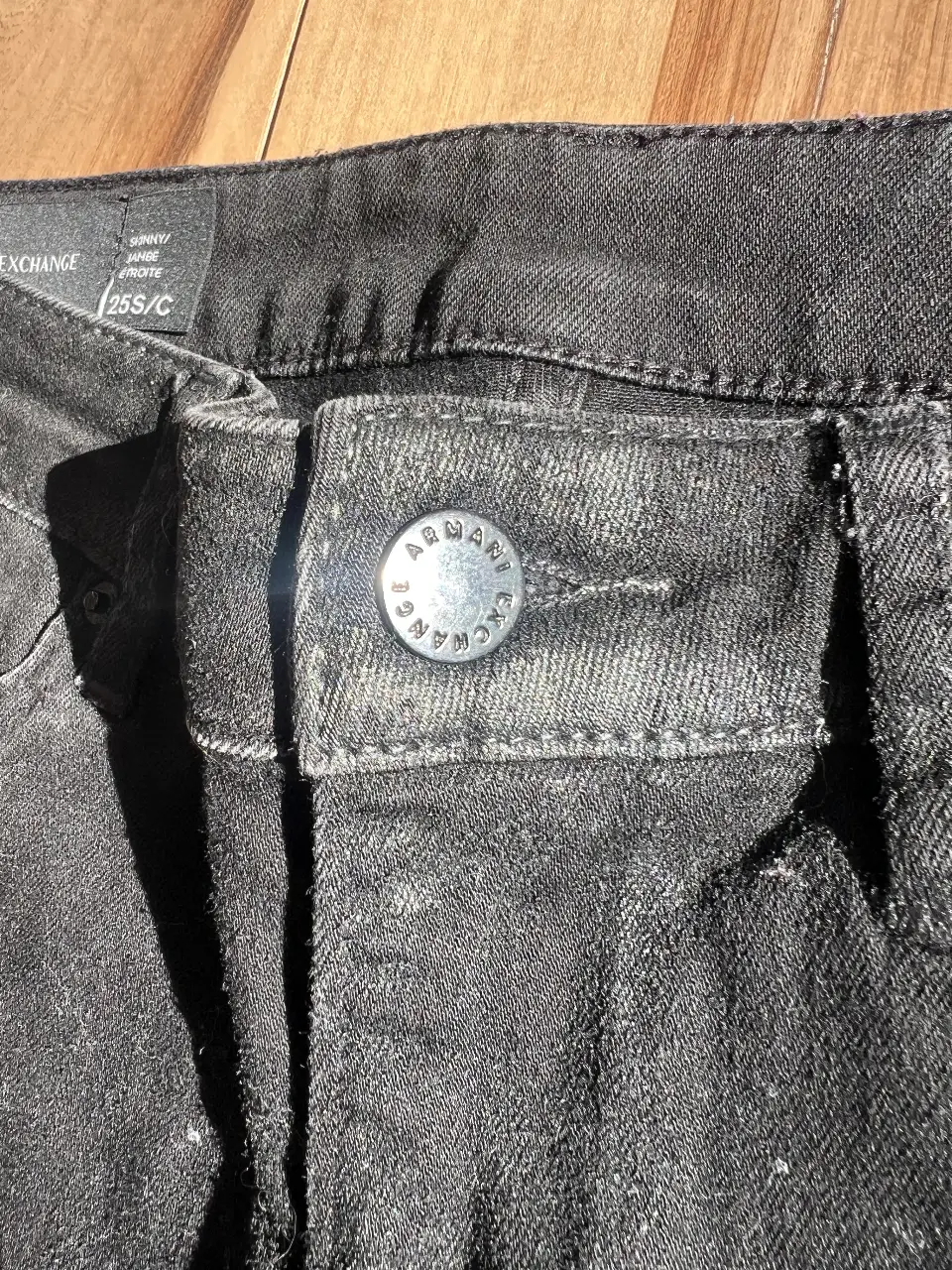 Jean Armani Exchange - Vista 3