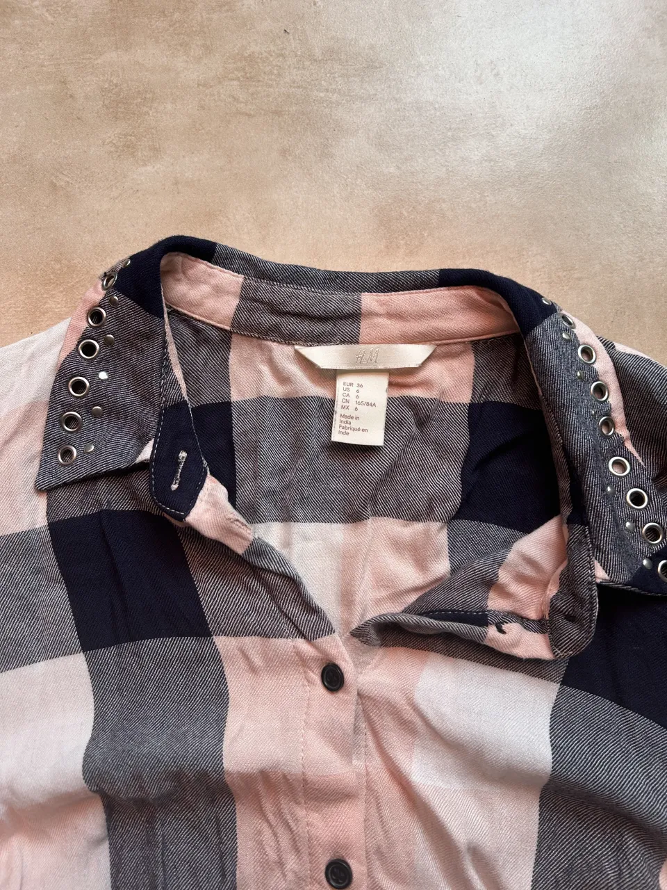 Camisa H&M - Vista 2