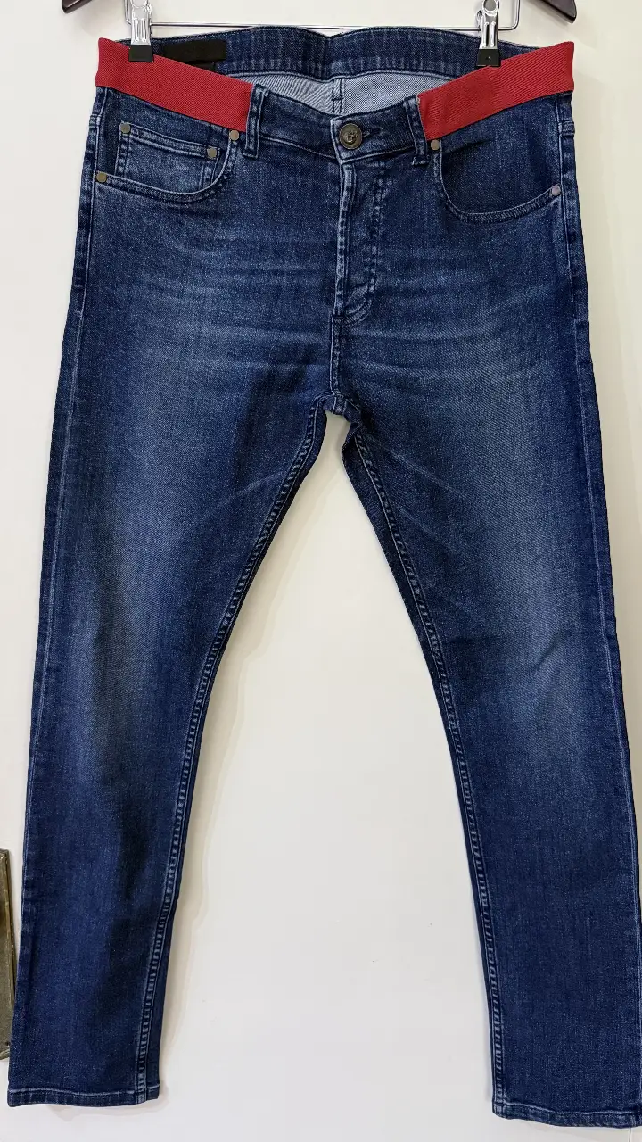 Jean Alexander McQueen - Vista 2