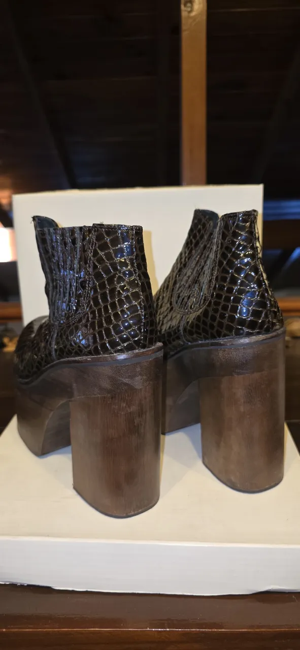 Borcegos Joku - Vista 3