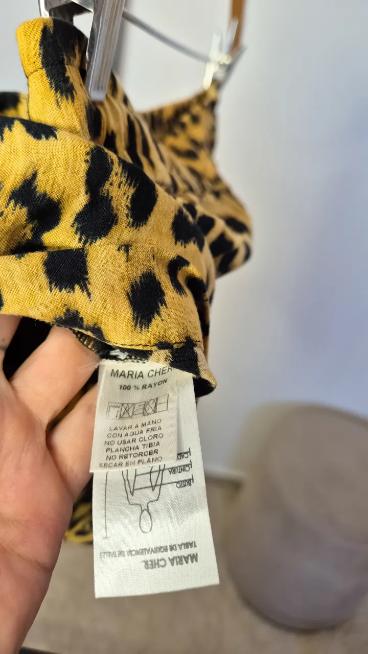 Short Maria Cher - Vista 5