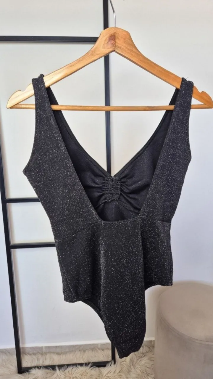 Body Bershka - Vista 4