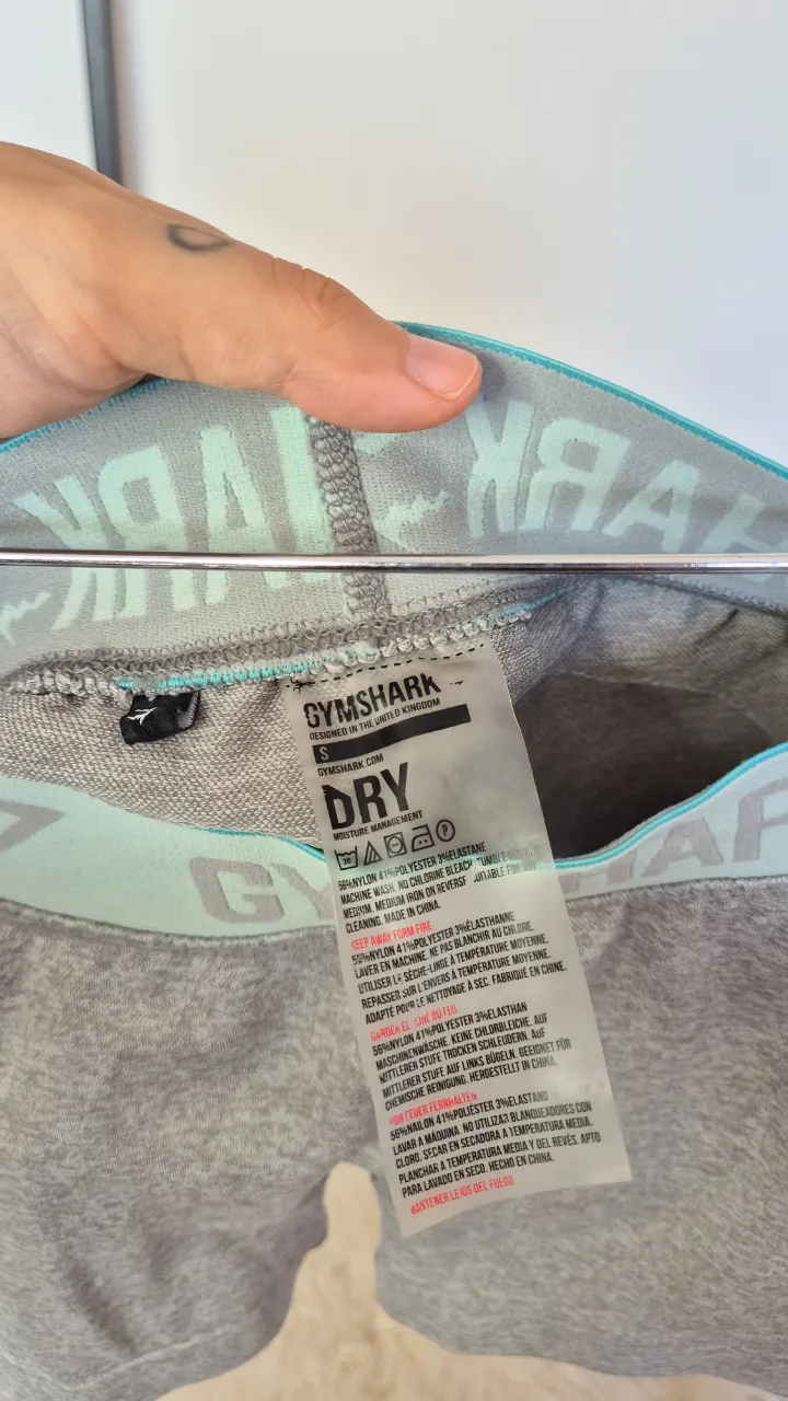 Short Gymshark - Vista 2