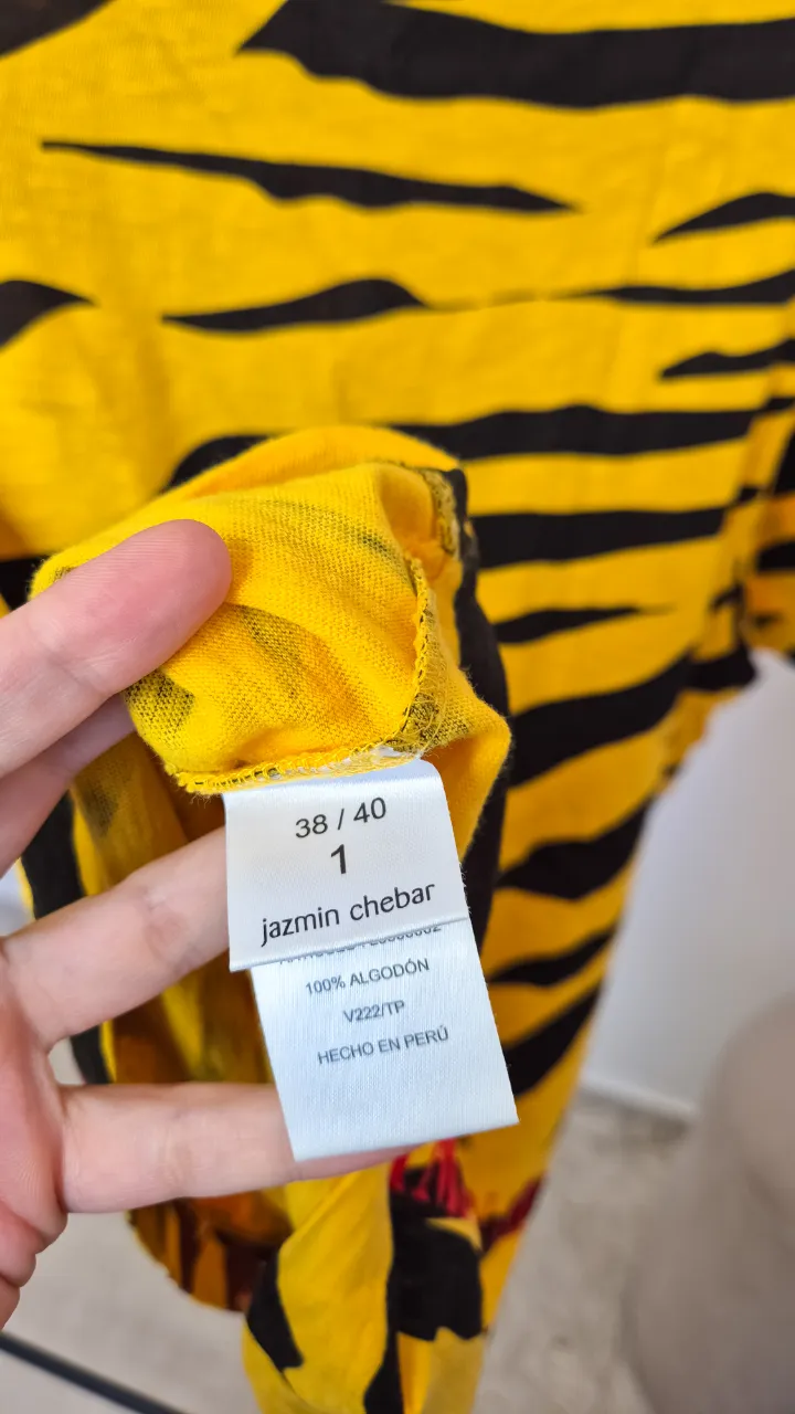 Remera Jazmín Chebar - Vista 5