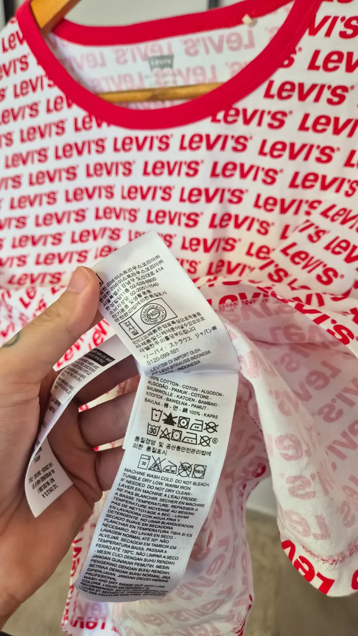 Remera Levi's - Vista 3